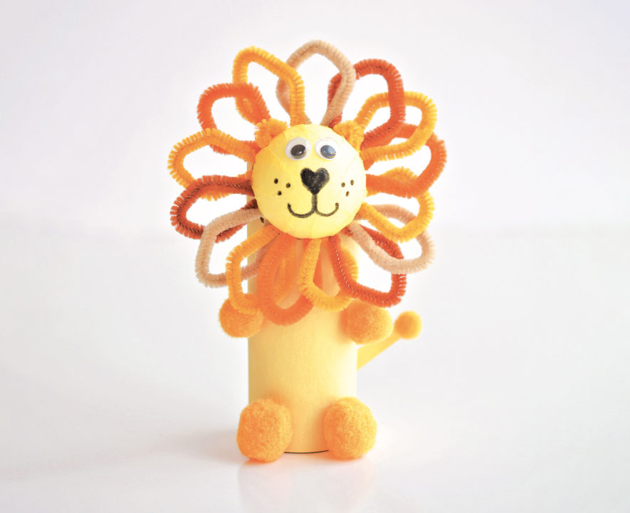 paper roll lion