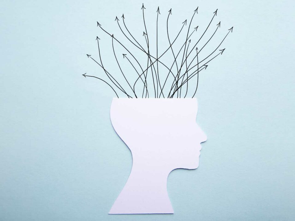 Illustration of head with arrows