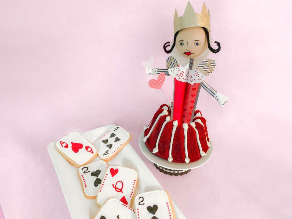 Queen of Hearts cake and cookies
